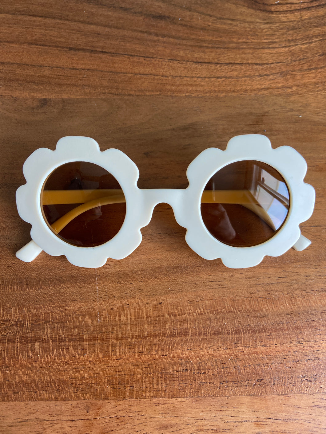 Cream Sunnies