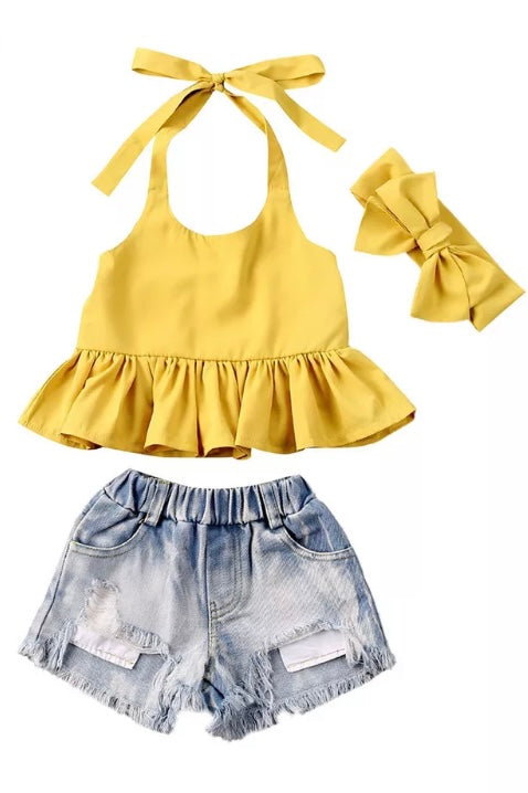 Ripped Shorts & Yellow Crop